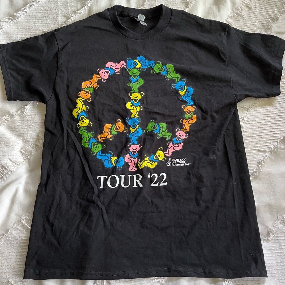 authentic Dead and company greatful dead shirt for 22 concert series, never worn